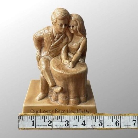 VTG 71s R&W Berries Resin Couples Figurine Our Love’s Been Good To Us 6.5"X4.5" - Picture 5 of 12